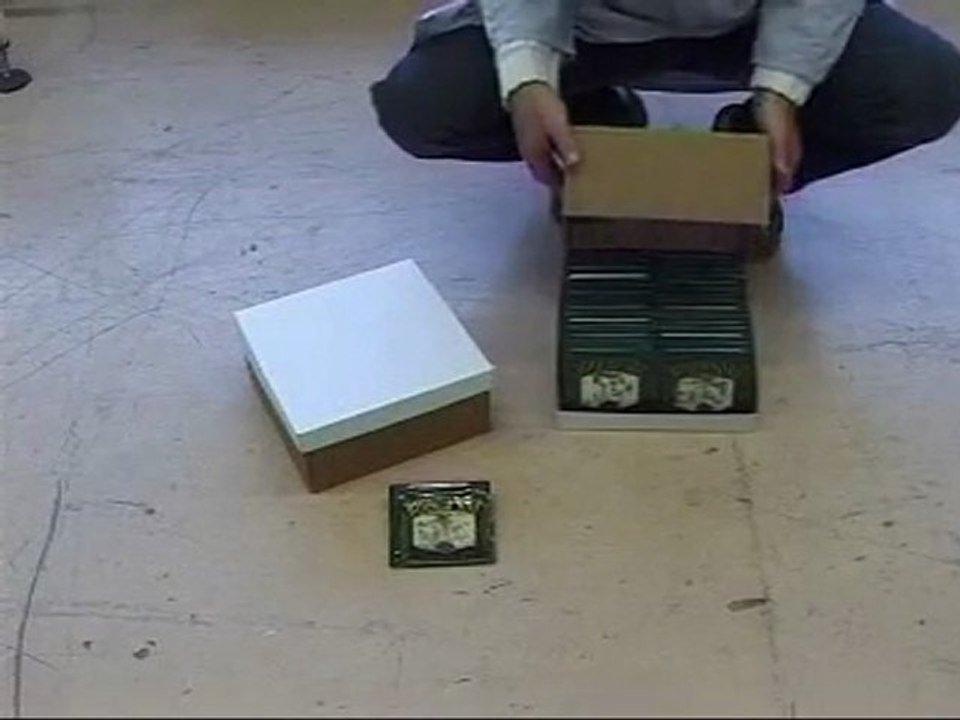 Forming, loading of shelf-ready packaging 1/4