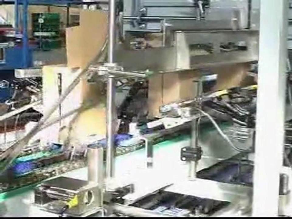 Continuous loading of wrap around blanks