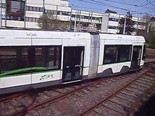 Bombardier qui rentre au dépôt - TAN