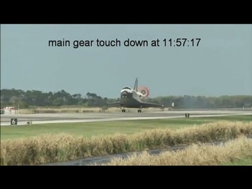 Shuttle Discovery STS-133  Final Touchdown