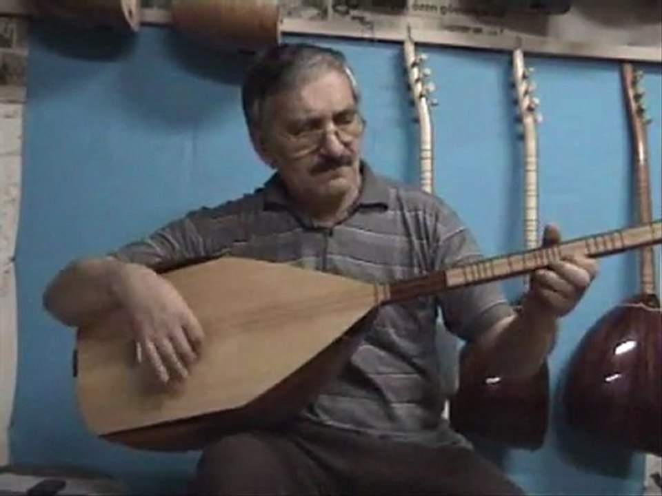 karşıma geçip bana bakardın şükrü demirci.