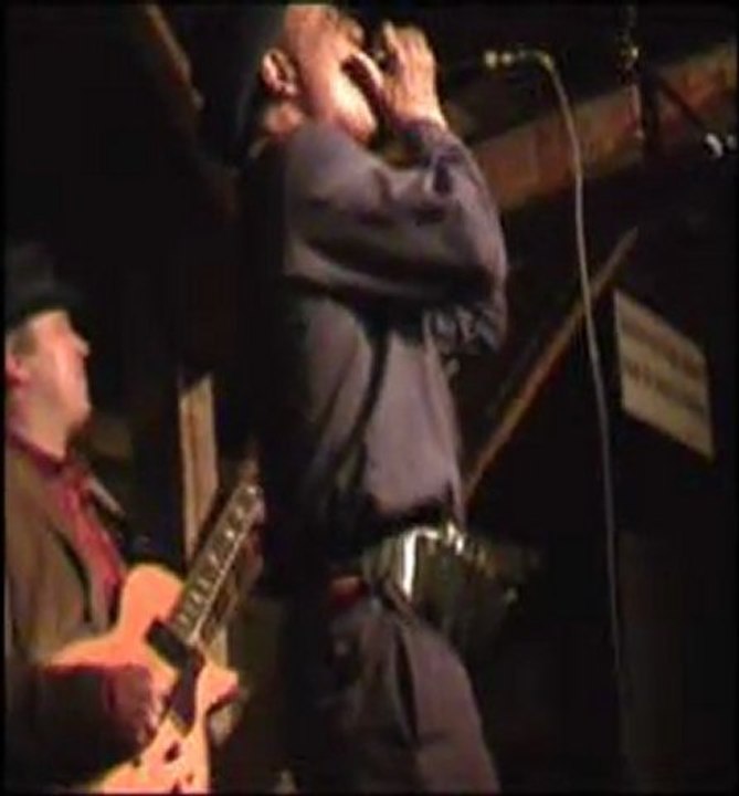 Harmonica Shah & te little boogieboy bluesband 2011 Banana Peel Belgium