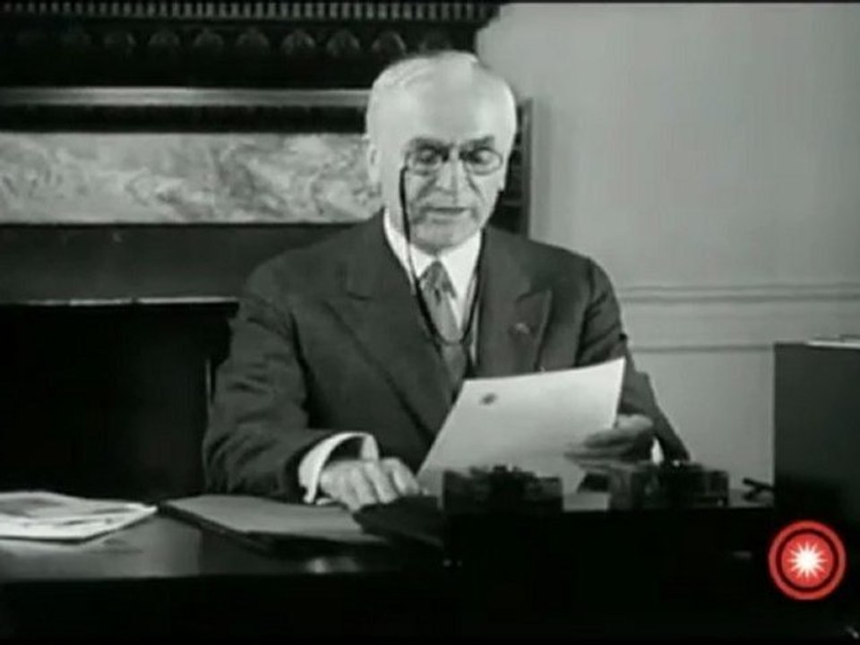 French, German and American ships off the coast of Alicante, Spain during the Spanish Civil War