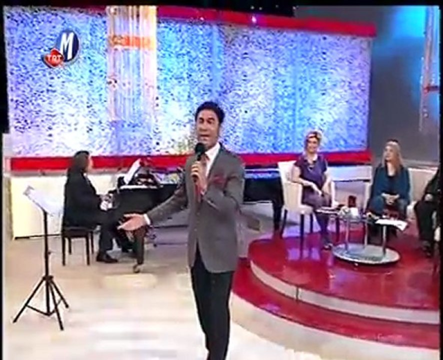 BAHADIR ÖZÜŞEN - Dönsen de artık sevemem seni