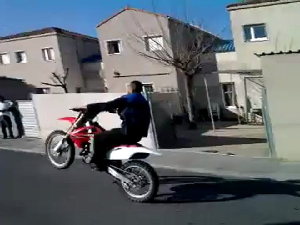 MONCLAR 450 CRF ET 450 YZF ET 80 YZ Avignon city 84