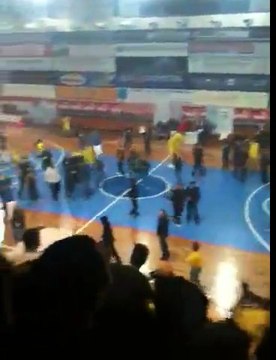 Eπεισόδια στο ΑΕΚ-Παρτιζάν