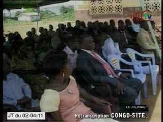 Don du ministère de l’enseignement aux élèves de Dolisie