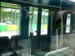 Station du tram prés de la gare SNCF de Reims en rodage