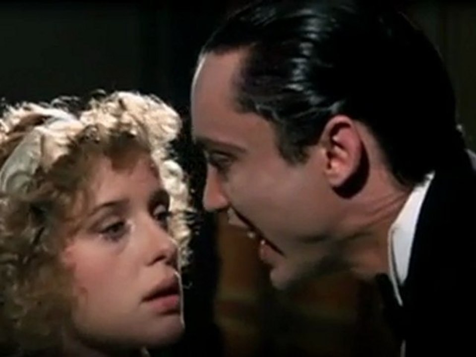 DU SANG POUR DRACULA ( Blood for Dracula ) - Paul Morrissey & Antonio Margheriti - 1973 --- (trailer)