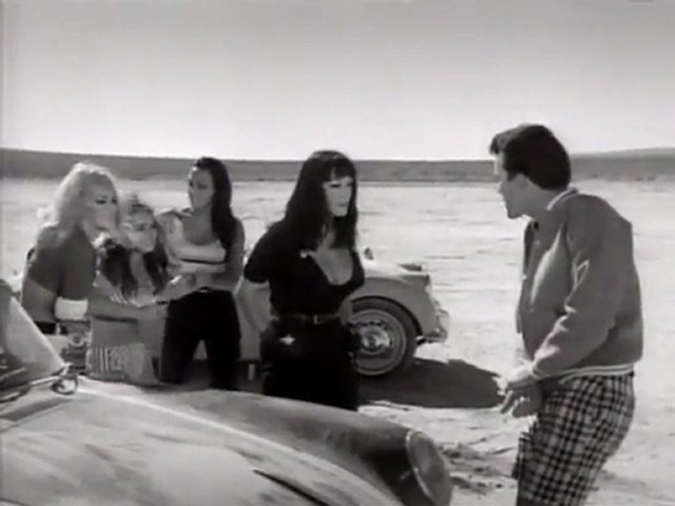 FASTER PUSSYCAT! KILL! KILL! - Russ Meyer - 1965 --- (course)