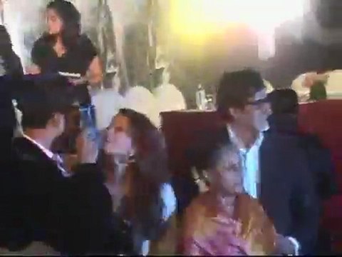 Bollywood Diva's Shilpa Shetty & Aishwarya Bachchan Celebrate Diwali - Bollywood News