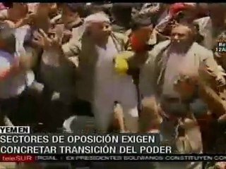 Marchan en Yemen por renuncia del presidente