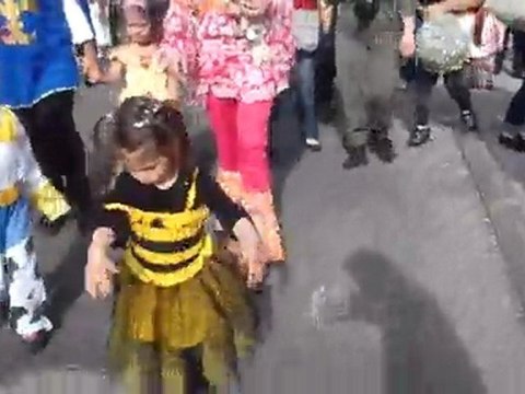 Avril 2011 - Carnaval Labastide - Juju qui danse