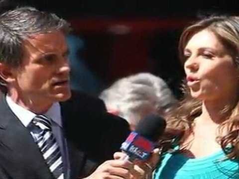 Liz Files for Divorce