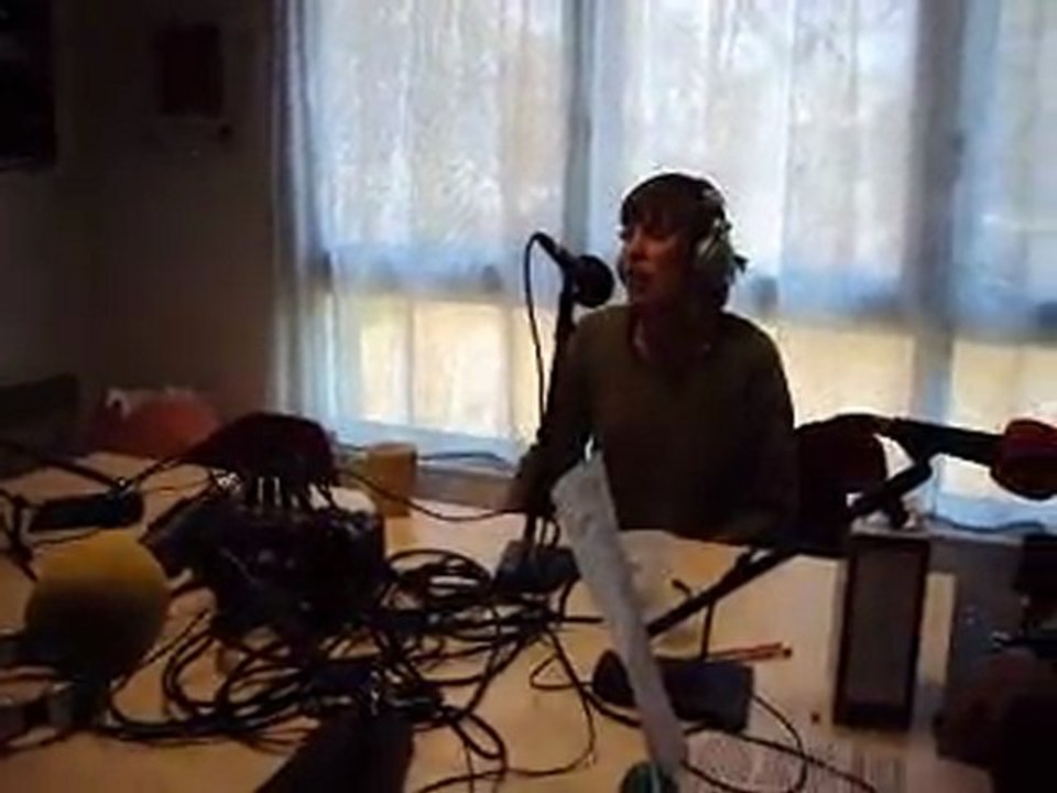 JUJA LULA "Viens chez moi" en Live sur RADIO PLUM'FM