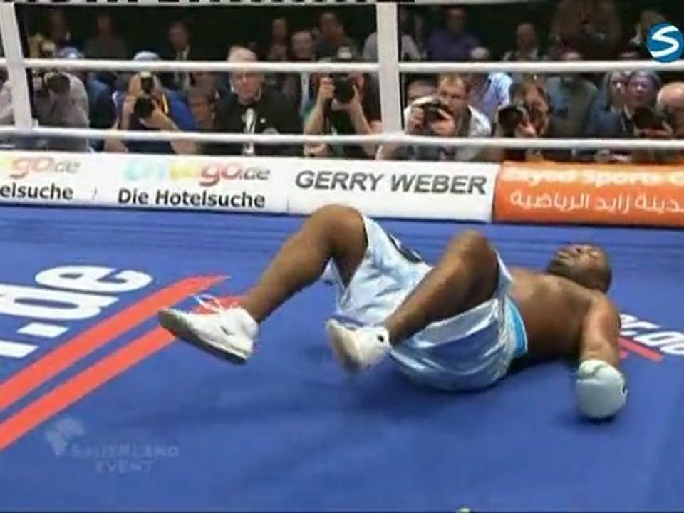 - Samuel Peter - Robert Helenius 3