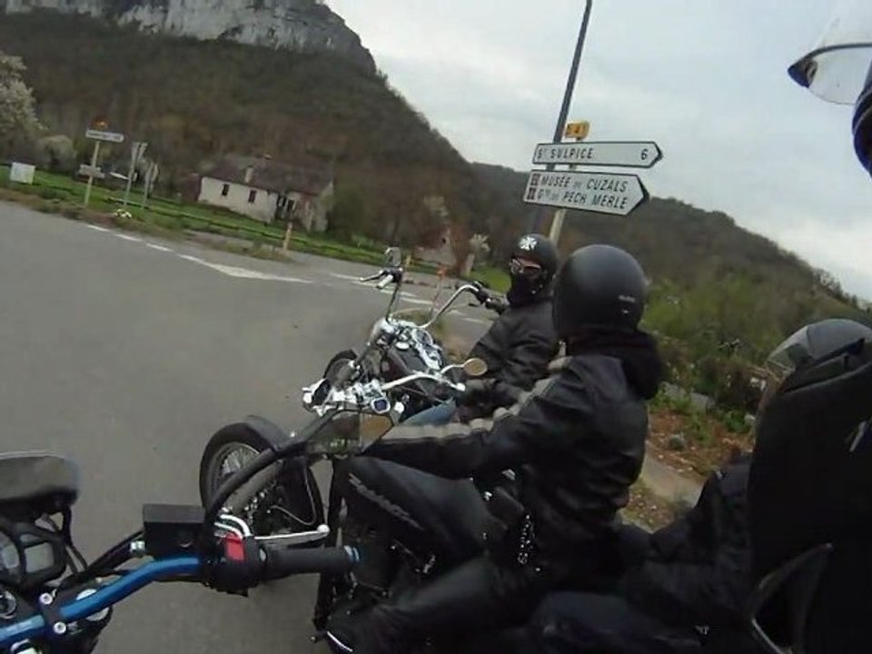 Raclette, moelleux, fouace, saucisson, pâté et canelés