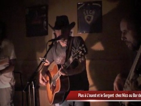 Soirée de Cloture au Bar de la poste à petreto en Corse avec Plus à l'Ouest et le Sergent tryo