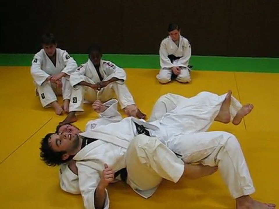 Cours du lundi 28 mars 2011