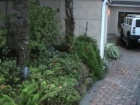 Houston Home Inspector: Masonry Wall w/Stucco on a Ravine