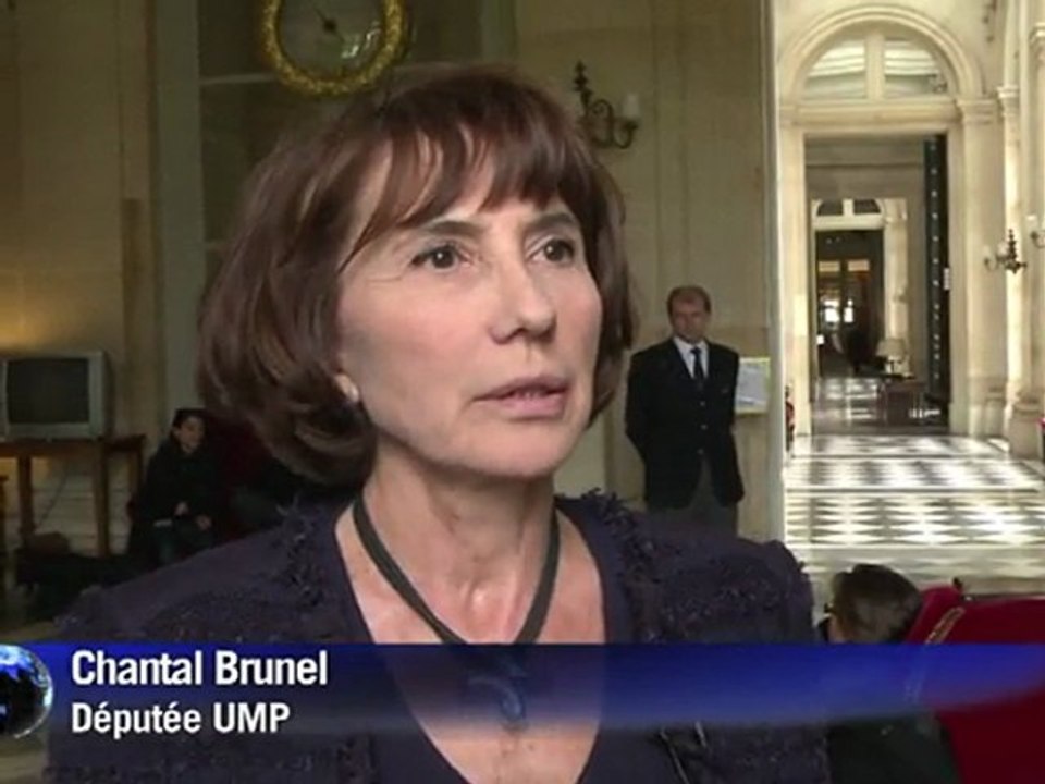 Programme du PS: réactions à droite