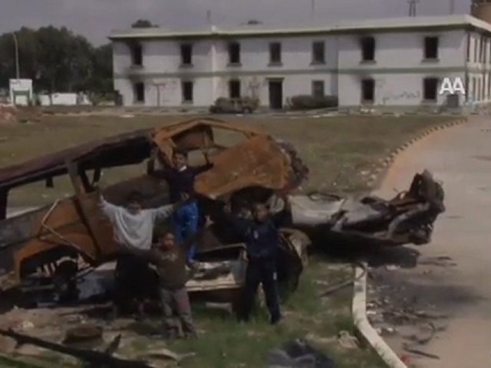 42 YILLIK SIR PERDESİ ARALANDI