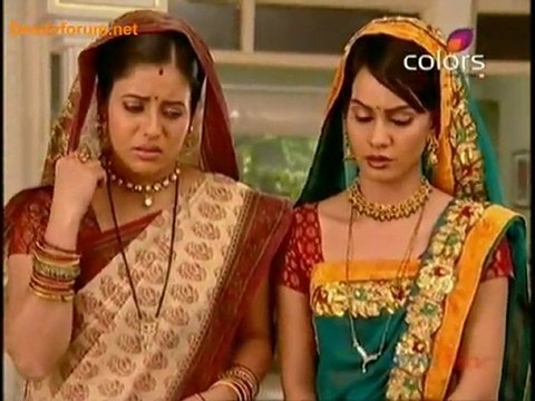 Rishthon Se Badi Pratha - 5th April 2011 Video Watch Online Pt2