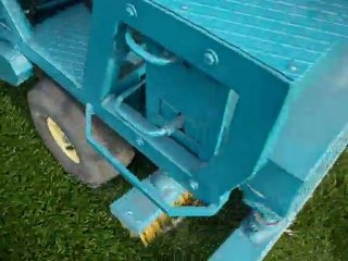 Halı Saha Kum-Granül Dökme Fırçalama Ve Bakım Makinası