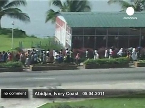 Côte d'Ivoire : les habitants fuient Abidjan - no comment