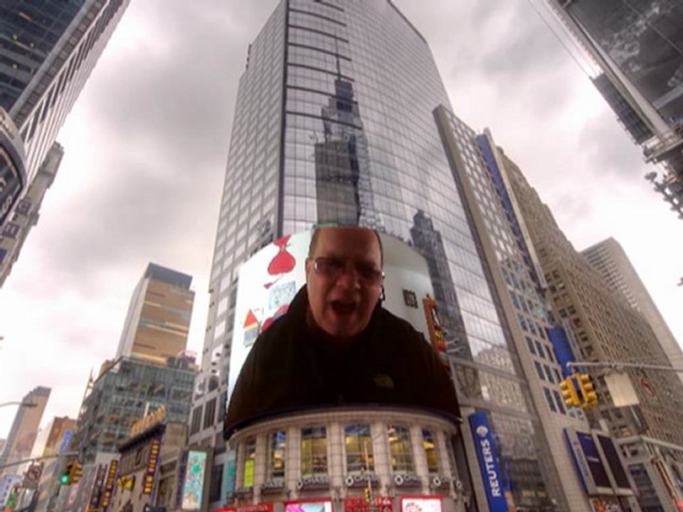 LIPSING GLASS  WELCOME TO HOTEL CALIFORNIA !!!