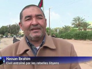La rebelión libia prepara a civiles para combatir en el frente