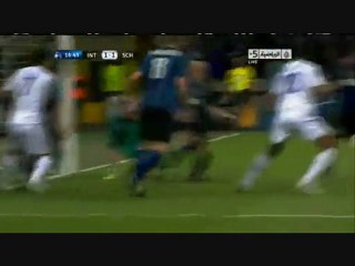 Inter Milan vs Schalke 04 (5/4/2011 - highlights)UEFA Champions League