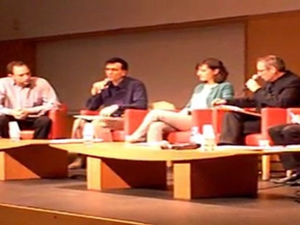 Emmanuel Gachet présente la politique de commandes publiques durables de Nantes.