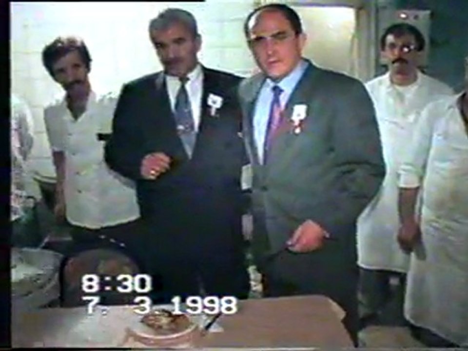 DESTEK BELEDİYE BAŞKANI ÖMER ÜNLÜ VE DERNEK BAŞKANI SEZGİN ÜNSAL MUTFAK TA