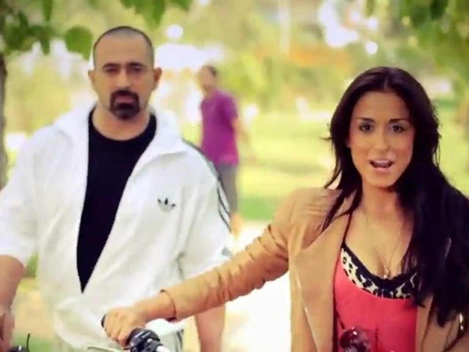 Kane Me Na Trelathw   Bo ft. Kristina S. (HD - Official Video Clip 2010)