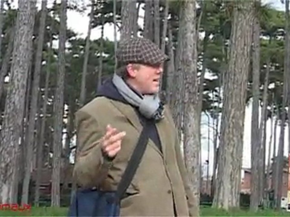 Accueillir un chien adulte : la rencontre avec des congénères et le partage des ressources