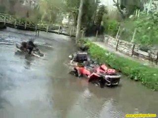 SPLASHQUAD - 20110402 - Bailly Rando
