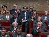 Réaction de Bertrand aux mesures du PS pour l'emploi des jeunes