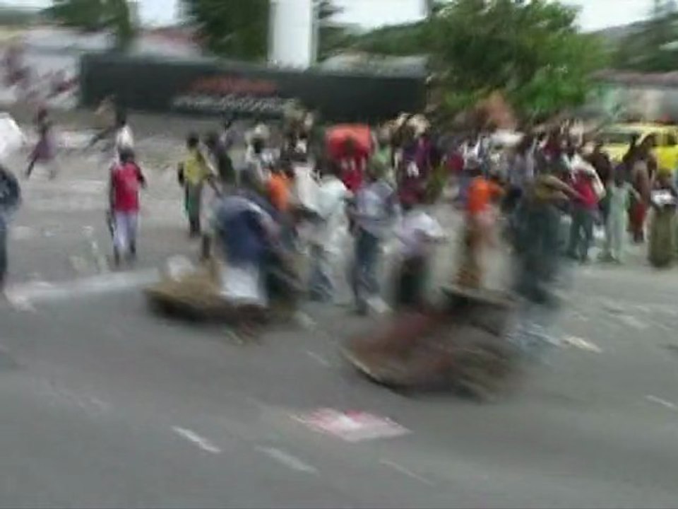 French forces on patrol in Abidjan