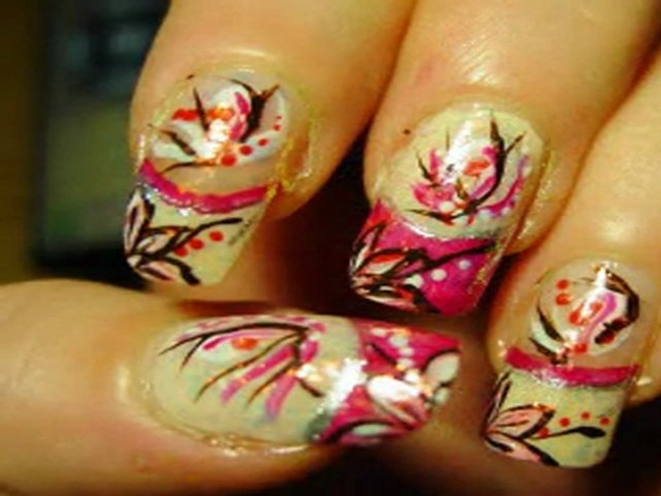 Une base french sophy nails