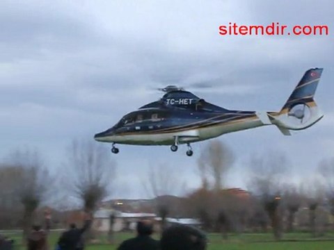 CHP Sivas Milletvekili Aday Adayı Azimet Köylüoğlu'nun geçen hafta seçim çalışmaları yaptığı helikopter düştü.