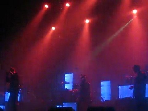 gaetan roussel,1000 milliards de dollars, zénith, paris,en concert,live,2011