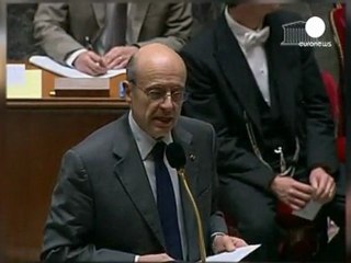 Assiégé, Laurent Gbagbo s'accroche au pouvoir