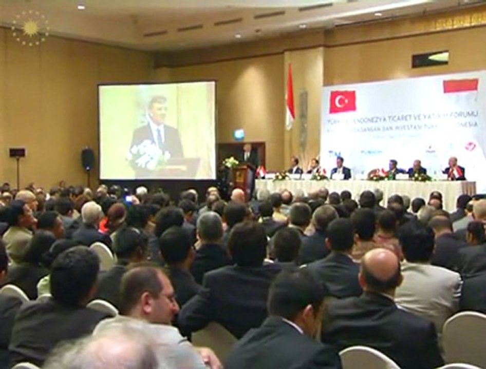 Cumhurbaşkanı Gül, Endonezyada Türkiye-Endonezya İş Forumuna katıldı