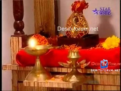 Tujha Vin Sakhya Re 6th April 2011 video watch Online Pt2