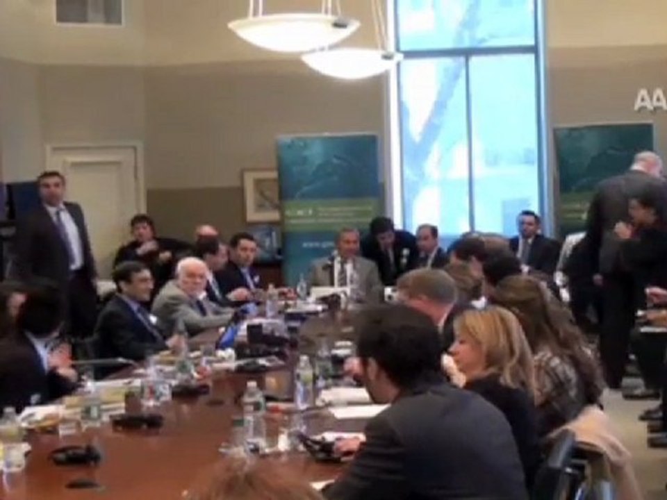 ARINÇ GÜNDEM KONULARINI YORUMLADI