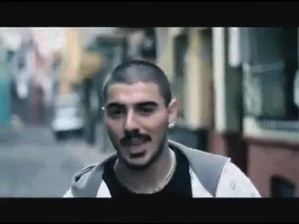 Tripkolic-Gözlerinin Yeşilini Özledim(Klip)