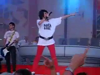 Angy cantando “Adiós” en Zona Cuatro (Parte 01)