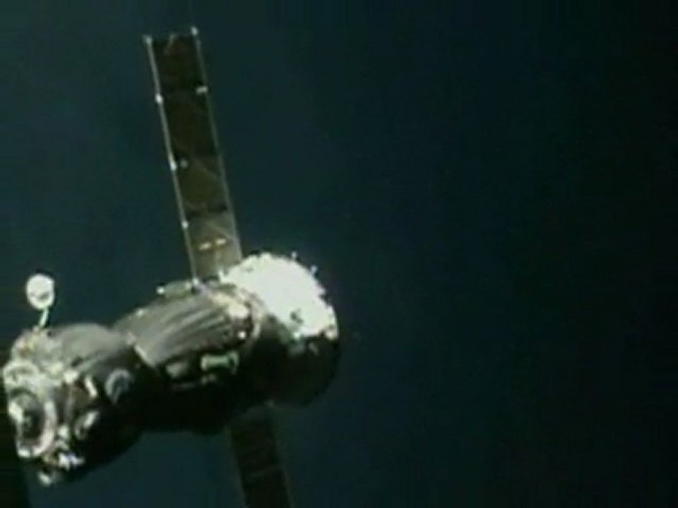 Spaceship docks with ISS