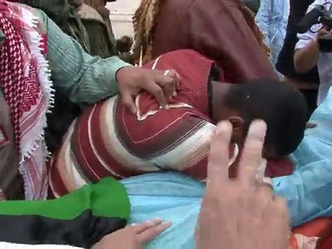Libya: Ajdabiya buries its dead